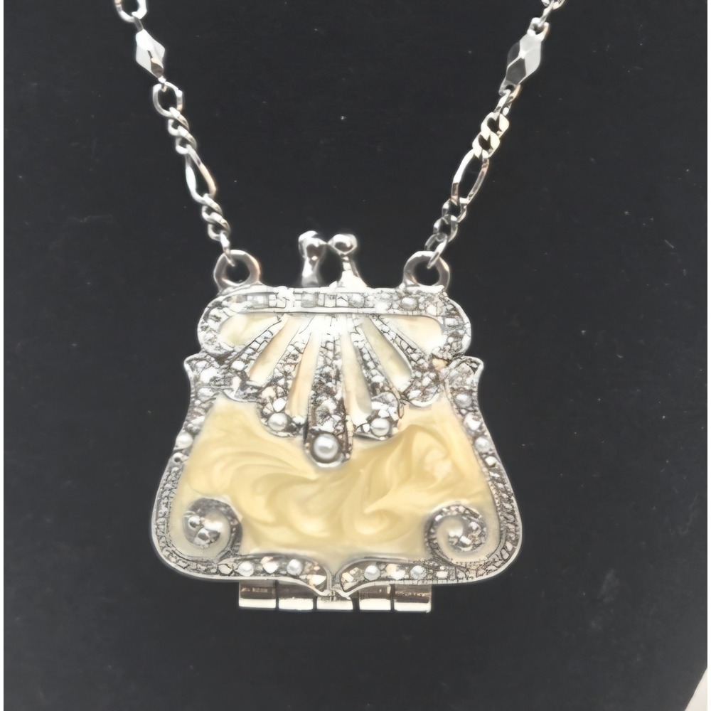VCLM Purse Locket Pendant Necklace Silver Tone Rhinestone Coin Purse Style 24"